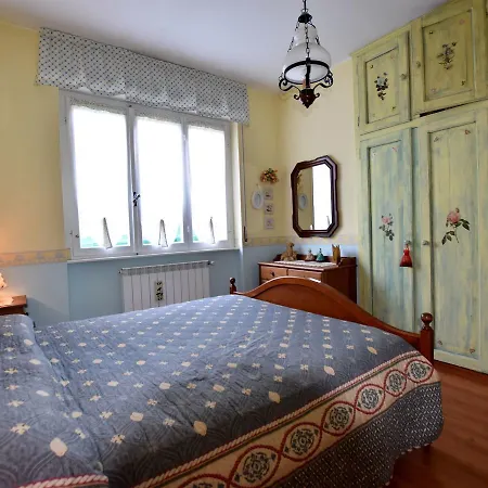 Ferienhaus Modern Single House Near San Fedele Intelvi With Garden